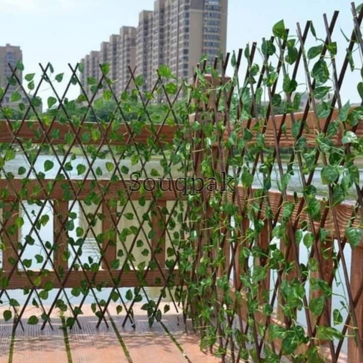 Leaf wooden fence terrace fence leaf fence