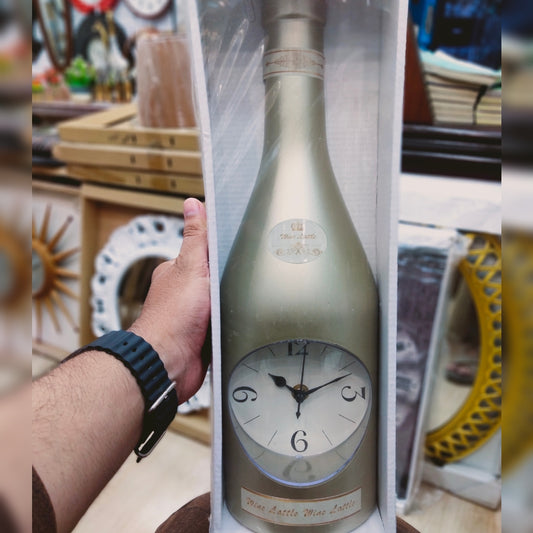 Kitchen bottle hanging wall clock