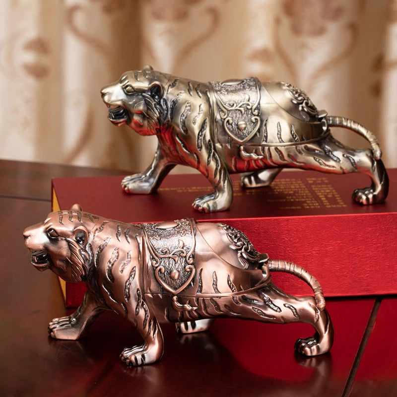 Creative Ashtray, Anti Fly ash Tiger Style Ashtray with lid Home Living Room Office Decoration Ornaments