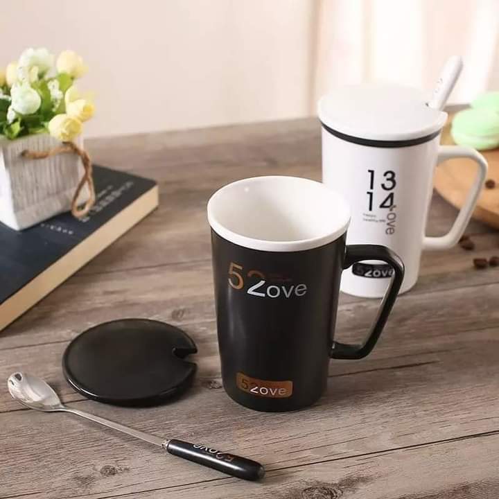 Love couple mug in black and white color