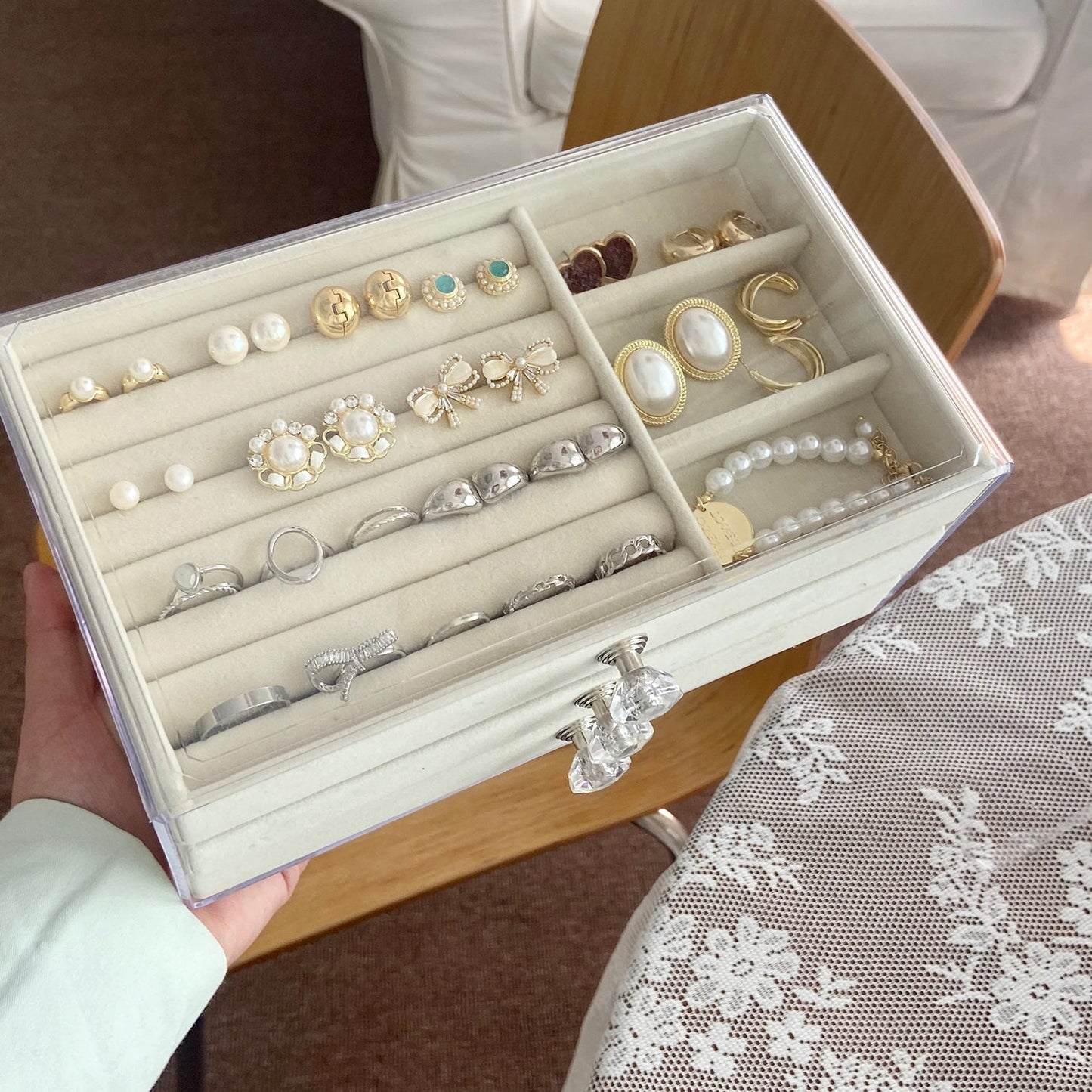 Multilayer Plush Jewelry Organizer