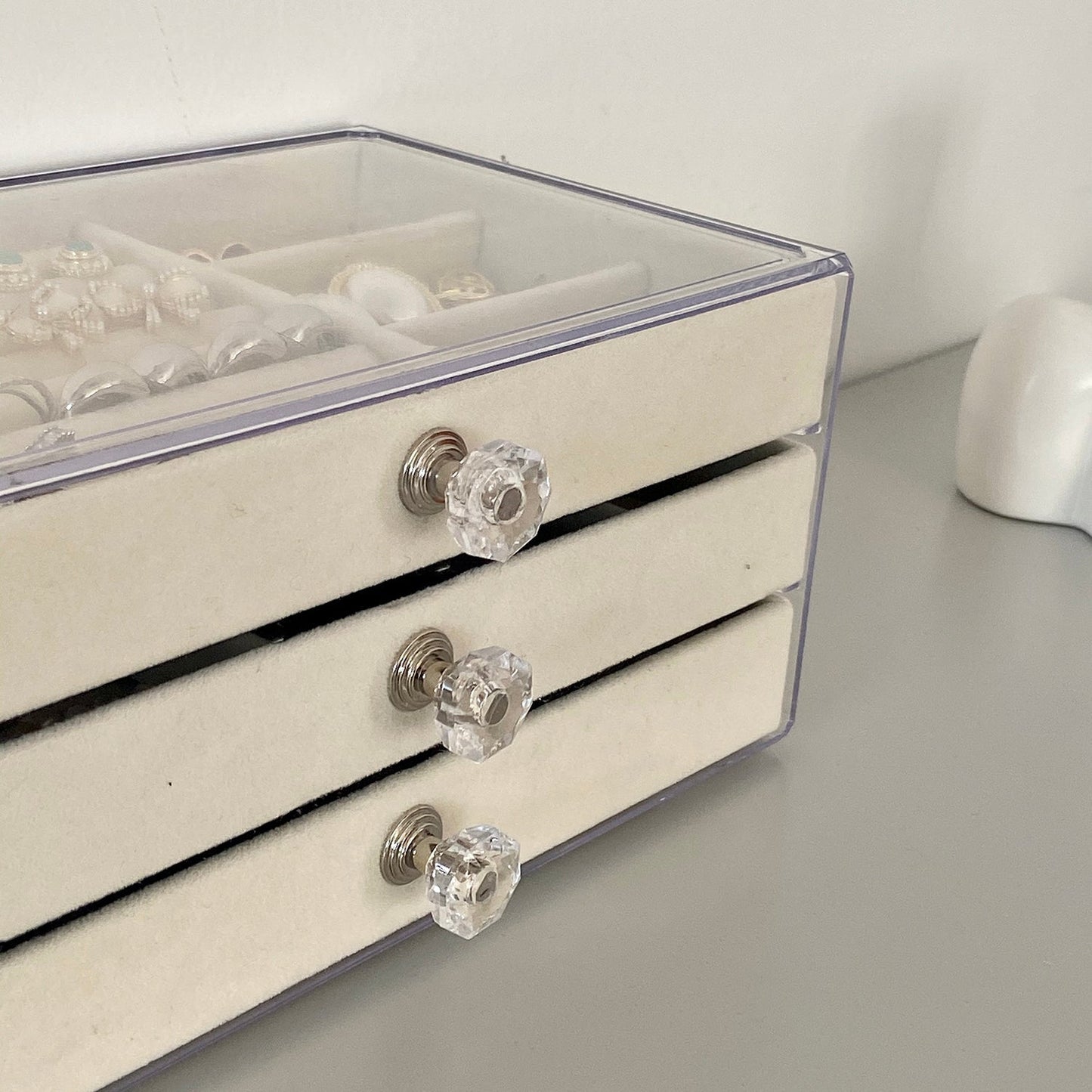 Multilayer Plush Jewelry Organizer