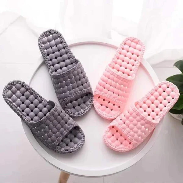 Comfortable bathroom slippers