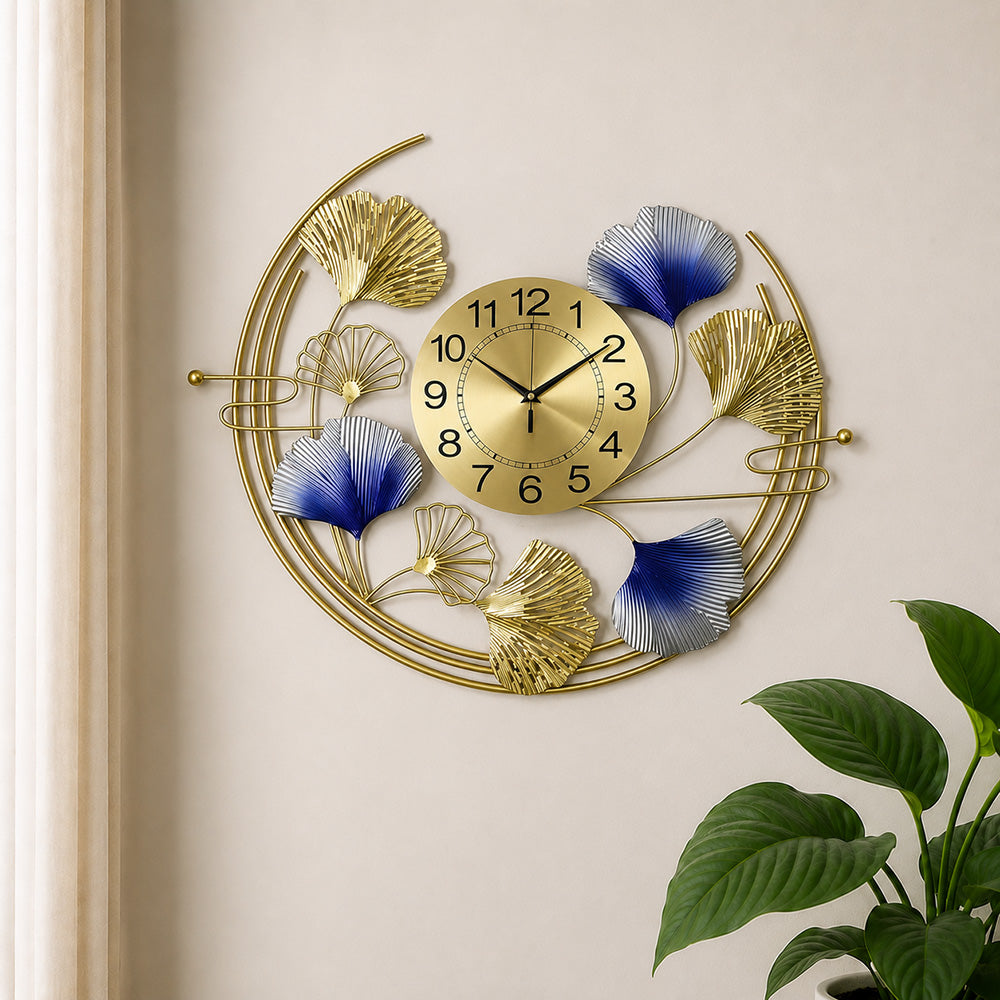 Modern Luxury Silent Metal Wall Clock (28 × 28 Inches) – Large Square Ticking-Free Battery-Operated Decorative Analog Clock for Living Room & Office