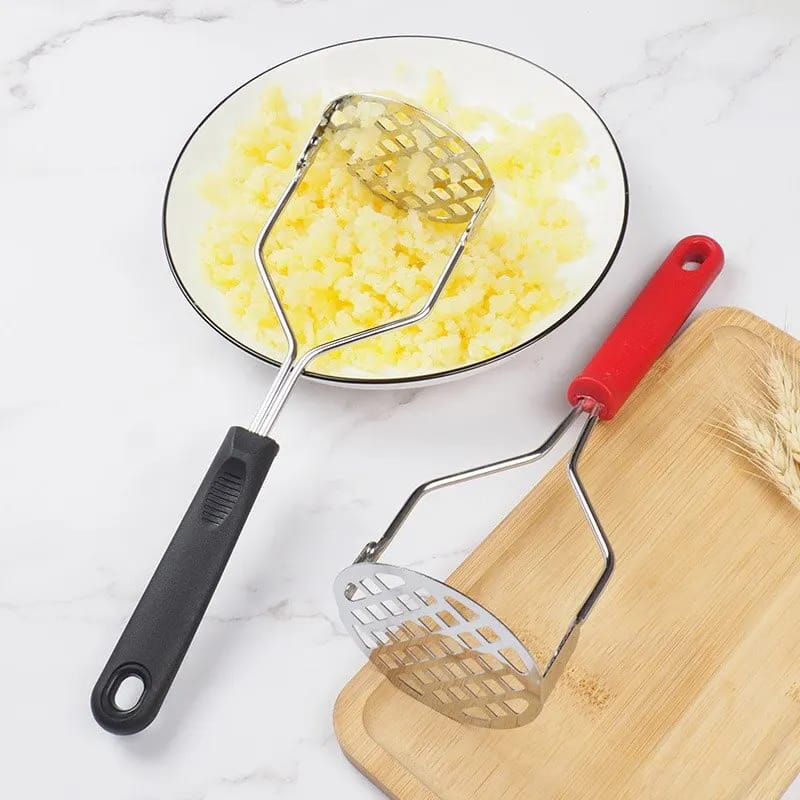 Manual potatoes and garlic masher