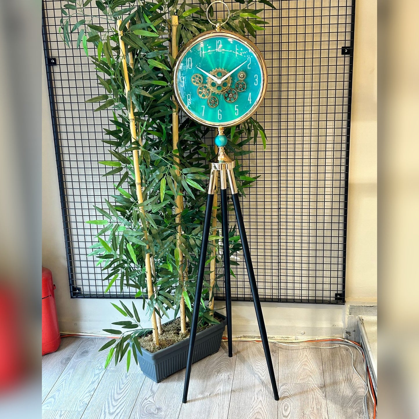 Imported Tripod stand gearing clock